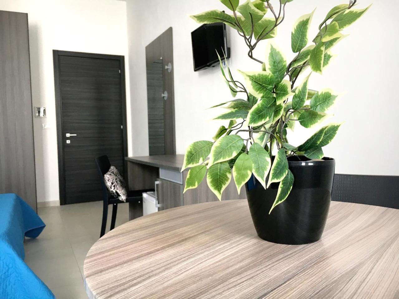 B&B Costa Azzurra Porto Cesareo Εξωτερικό φωτογραφία